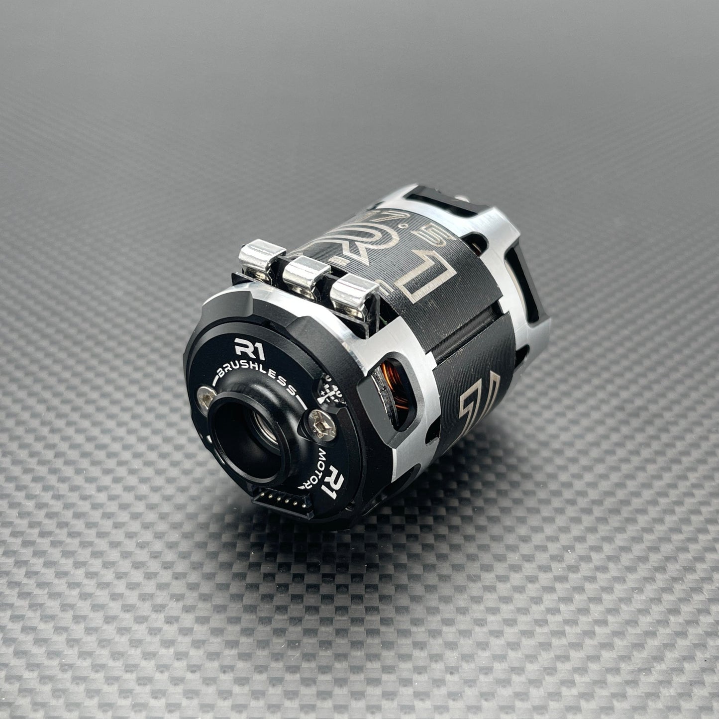 R1WURKS V30 17.5T (ROAR October 2025 Motor) Brushless Motor 020182